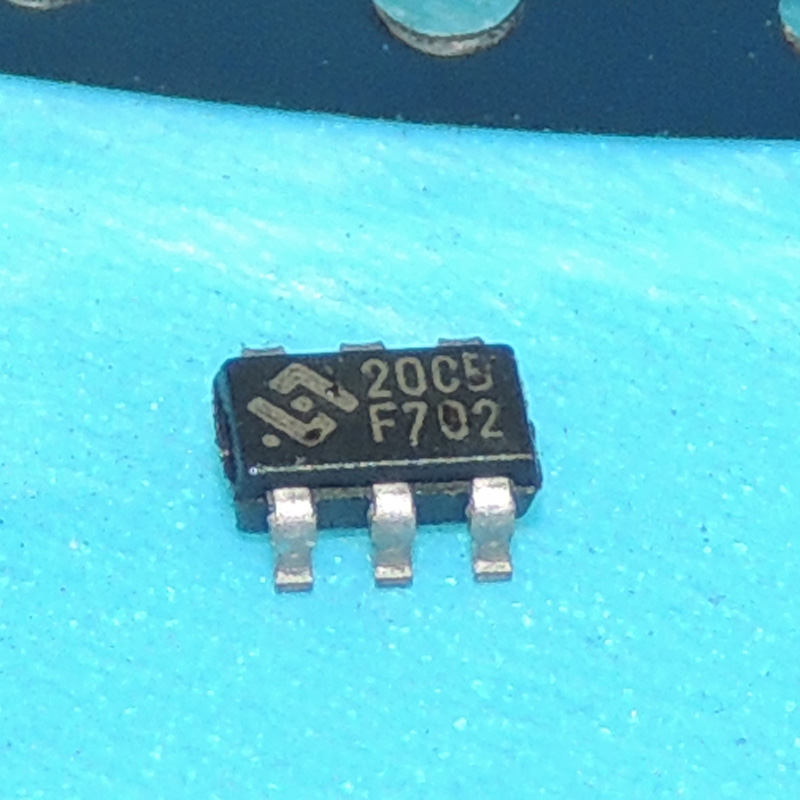 HY2120-CB